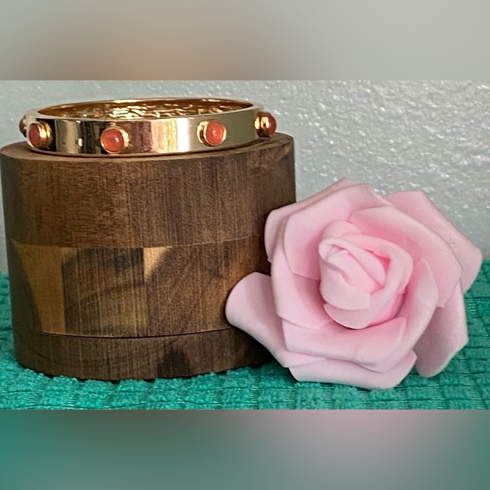NEW GOLDTONE BANGLE BRACELET WITH COLORFUL ACCENTS - Picture 9 of 16